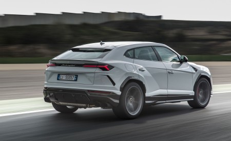 2019 Lamborghini Urus Rear Three-Quarter Wallpapers 450x275 (63)