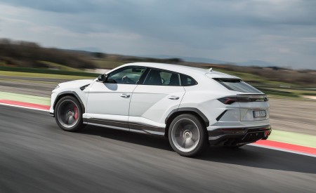 2019 Lamborghini Urus Rear Three-Quarter Wallpapers 450x275 (39)