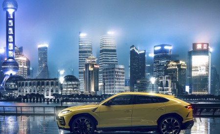 2019 Lamborghini Urus Side Wallpapers 450x275 (177)