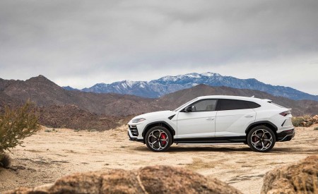 2019 Lamborghini Urus Side Wallpapers 450x275 (86)