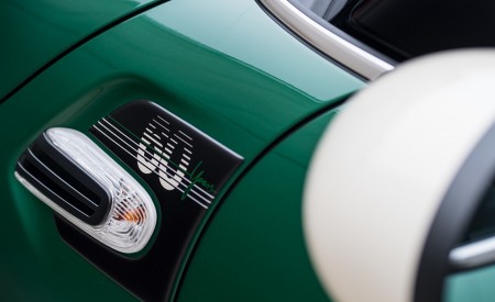 2019 MINI Cooper 3-Door 60 Years Edition Detail Wallpapers 450x275 (47)