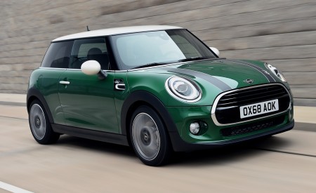 2019 MINI Cooper 3-Door 60 Years Edition Front Three-Quarter Wallpapers 450x275 (2)