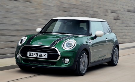 2019 MINI Cooper 3-Door 60 Years Edition Front Three-Quarter Wallpapers 450x275 (10)