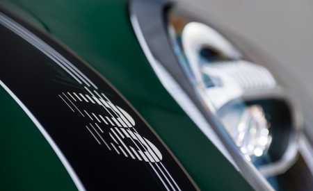 2019 MINI Cooper 3-Door 60 Years Edition Headlight Wallpapers 450x275 (50)