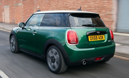 2019 MINI Cooper 3-Door 60 Years Edition Rear Three-Quarter Wallpapers 450x275 (5)