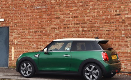 2019 MINI Cooper 3-Door 60 Years Edition Side Wallpapers 450x275 (43)