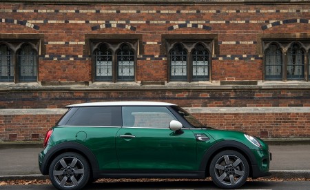 2019 MINI Cooper 3-Door 60 Years Edition Side Wallpapers 450x275 (37)