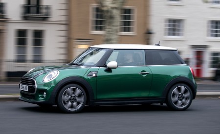 2019 MINI Cooper 3-Door 60 Years Edition Side Wallpapers 450x275 (19)