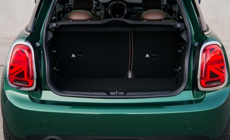 2019 MINI Cooper 3-Door 60 Years Edition Trunk Wallpapers 450x275 (52)