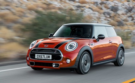 2019 MINI Hardtop 2 Door Front Three-Quarter Wallpapers 450x275 (12)