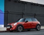 2019 MINI Hardtop 2 Door Front Three-Quarter Wallpapers 150x120