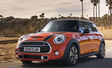 2019 MINI Hardtop 2 Door Front Three-Quarter Wallpapers 450x275 (34)