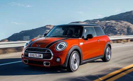 2019 MINI Hardtop 2 Door Front Three-Quarter Wallpapers 450x275 (24)