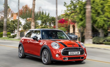 2019 MINI Hardtop 2 Door Front Three-Quarter Wallpapers 450x275 (33)