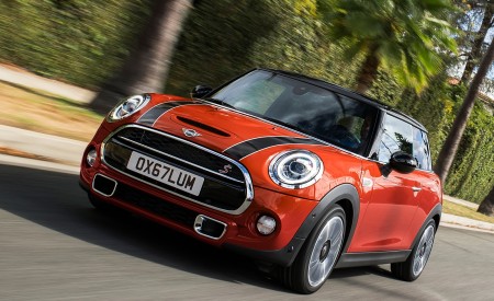 2019 MINI Hardtop 2 Door Front Three-Quarter Wallpapers 450x275 (32)