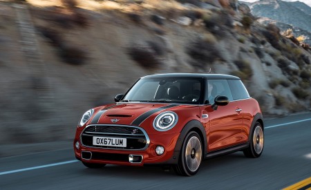 2019 MINI Hardtop 2 Door Front Three-Quarter Wallpapers 450x275 (18)