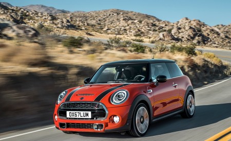 2019 MINI Hardtop 2 Door Front Three-Quarter Wallpapers 450x275 (16)
