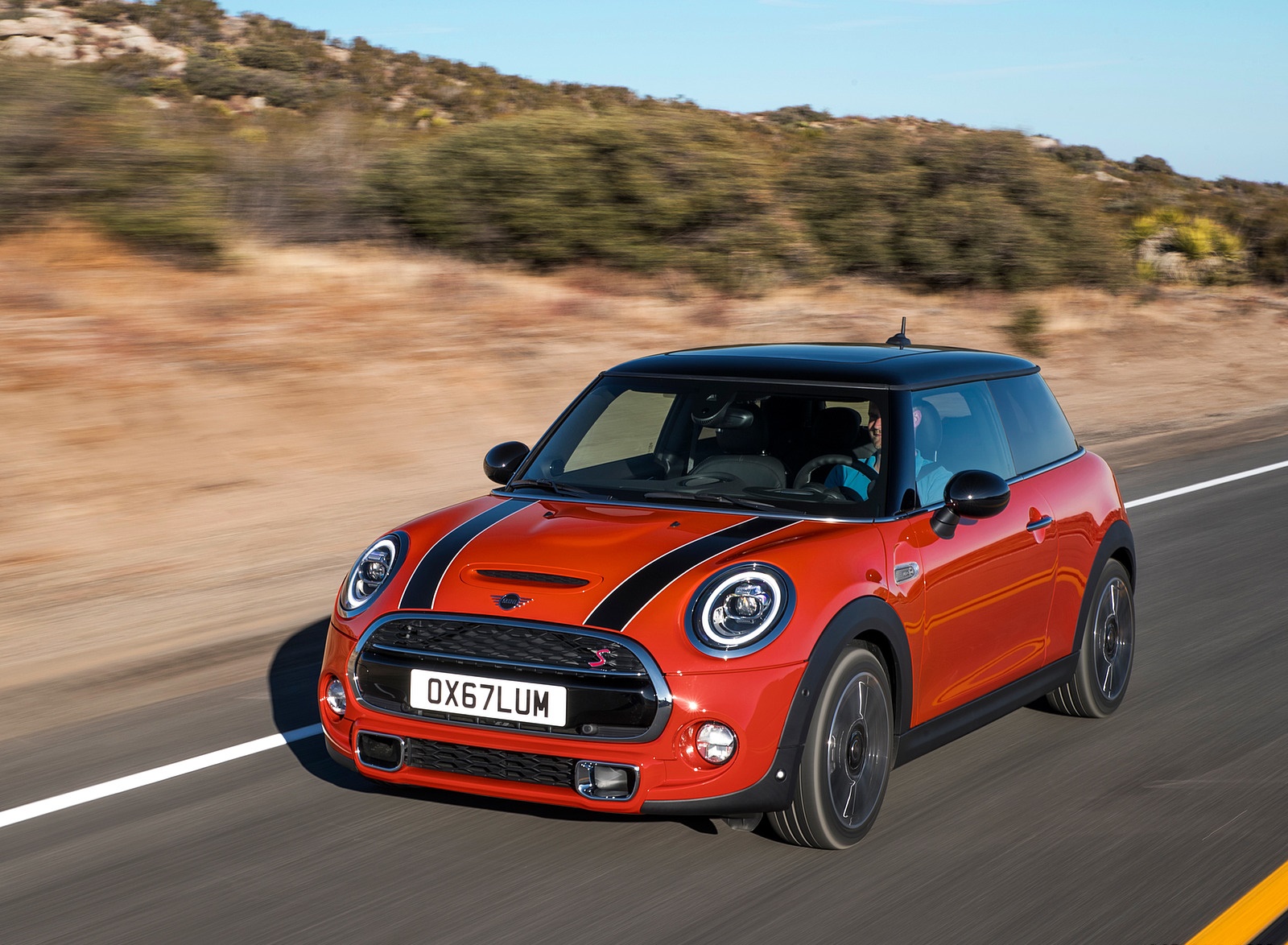 2019 MINI Hardtop 2 Door Front Three-Quarter Wallpapers (8)