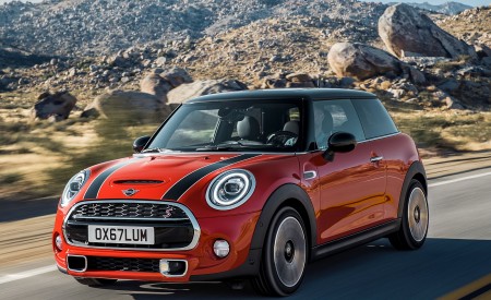 2019 MINI Hardtop 2 Door Front Three-Quarter Wallpapers 450x275 (20)