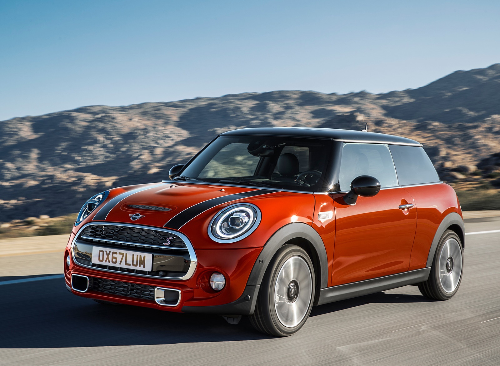 2019 MINI Hardtop 2 Door Front Three-Quarter Wallpapers (7)