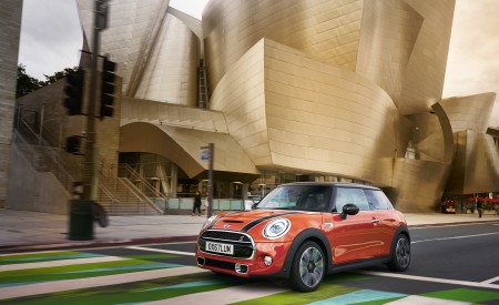 2019 MINI Hardtop 2 Door Front Three-Quarter Wallpapers 450x275 (56)