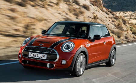 2019 MINI Hardtop 2 Door Front Three-Quarter Wallpapers 450x275 (6)