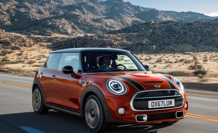 2019 MINI Hardtop 2 Door Front Three-Quarter Wallpapers 450x275 (15)