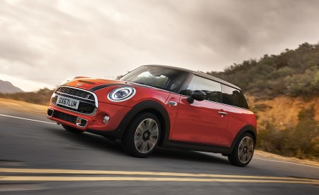 2019 MINI Hardtop 2 Door Front Three-Quarter Wallpapers 450x275 (2)