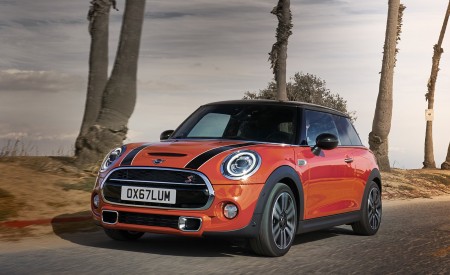 2019 MINI Hardtop 2 Door Front Wallpapers 450x275 (40)