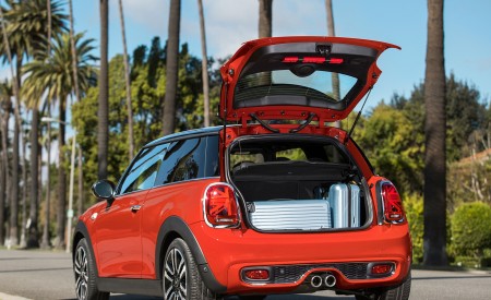 2019 MINI Hardtop 2 Door Trunk Wallpapers 450x275 (75)