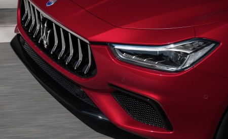 2019 Maserati Ghibli SQ4 GranSport Detail Wallpapers 450x275 (18)
