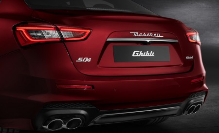 2019 Maserati Ghibli SQ4 GranSport Detail Wallpapers 450x275 (19)