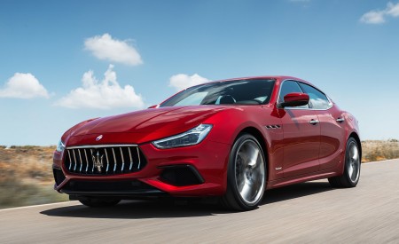 2019 Maserati Ghibli SQ4 GranSport Front Three-Quarter Wallpapers 450x275 (5)