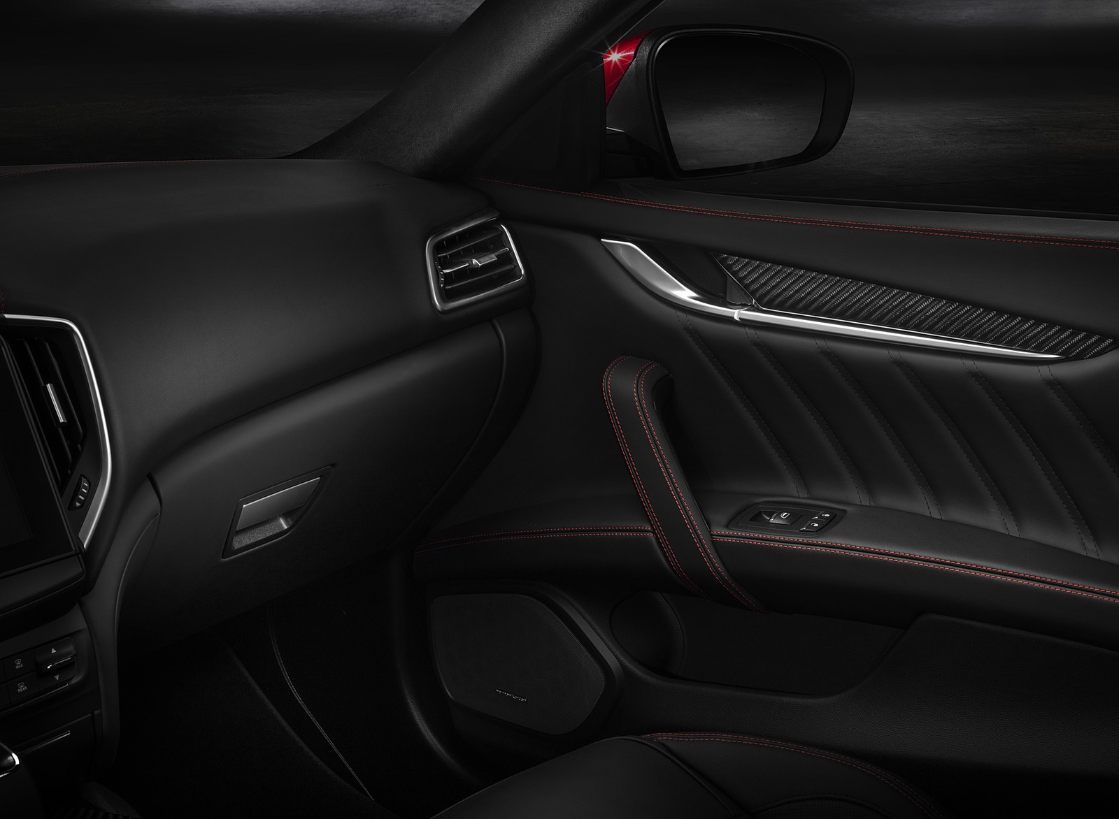 2019 Maserati Ghibli SQ4 GranSport Interior Detail Wallpapers #25 of 26