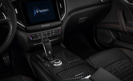 2019 Maserati Ghibli SQ4 GranSport Interior Detail Wallpapers 450x275 (24)