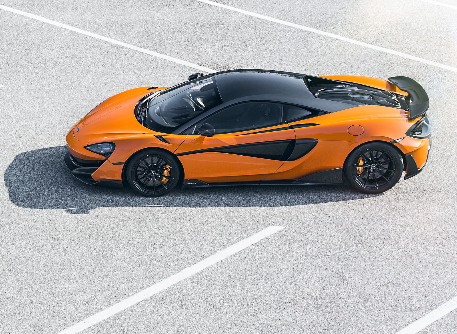 2019 McLaren 600LT Coupé Side Wallpapers (5)