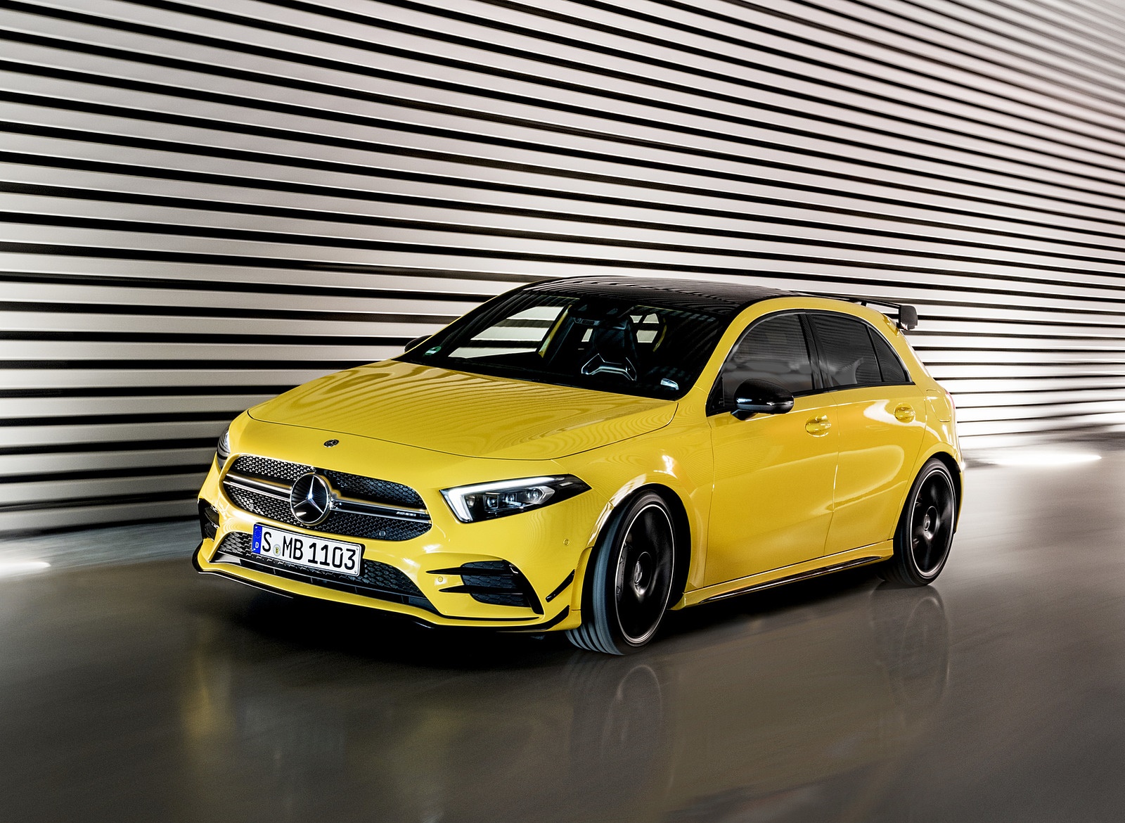 2019 Mercedes-AMG A35 4MATIC (Color: Sun Yellow) Front Three Quarter Wallpapers (12)