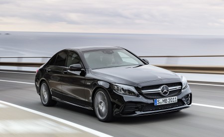 2019 Mercedes-AMG C43 4MATIC (Color: Obsidian Black Metallic) Front Three-Quarter Wallpapers 450x275 (168)