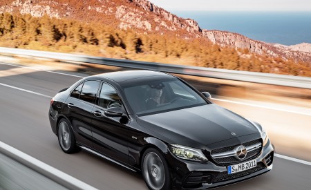 2019 Mercedes-AMG C43 4MATIC (Color: Obsidian Black Metallic) Front Three-Quarter Wallpapers 450x275 (165)