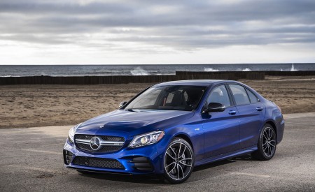 2019 Mercedes-AMG C43 Sedan (US-Spec) Front Three-Quarter Wallpapers 450x275 (118)