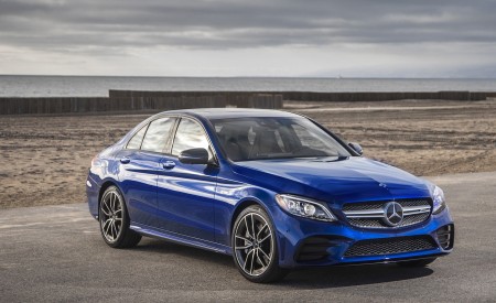 2019 Mercedes-AMG C43 Sedan (US-Spec) Front Three-Quarter Wallpapers 450x275 (119)