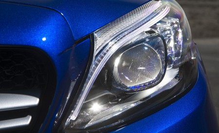 2019 Mercedes-AMG C43 Sedan (US-Spec) Headlight Wallpapers 450x275 (134)