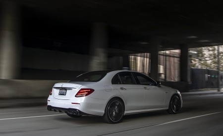 2019 Mercedes-AMG E53 Sedan Rear Three-Quarter Wallpapers 450x275 (19)