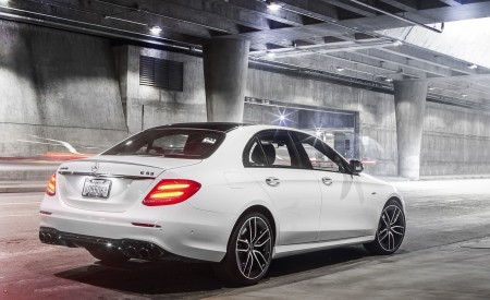 2019 Mercedes-AMG E53 Sedan Rear Three-Quarter Wallpapers 450x275 (21)