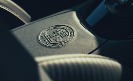 2019 Mercedes-AMG GT C Coupe Interior Detail Wallpapers 450x275 (54)