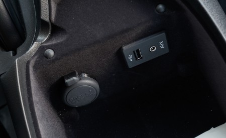 2019 Nissan 370Z Heritage Edition Interior Detail Wallpapers 450x275 (47)