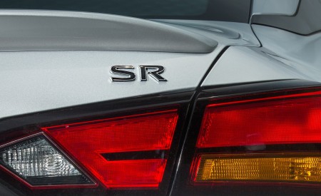 2019 Nissan Altima Tail Light Wallpapers 450x275 (30)