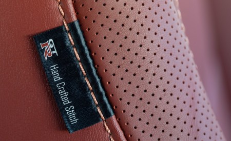 2019 Nissan GT-R Interior Detail Wallpapers 450x275 (16)