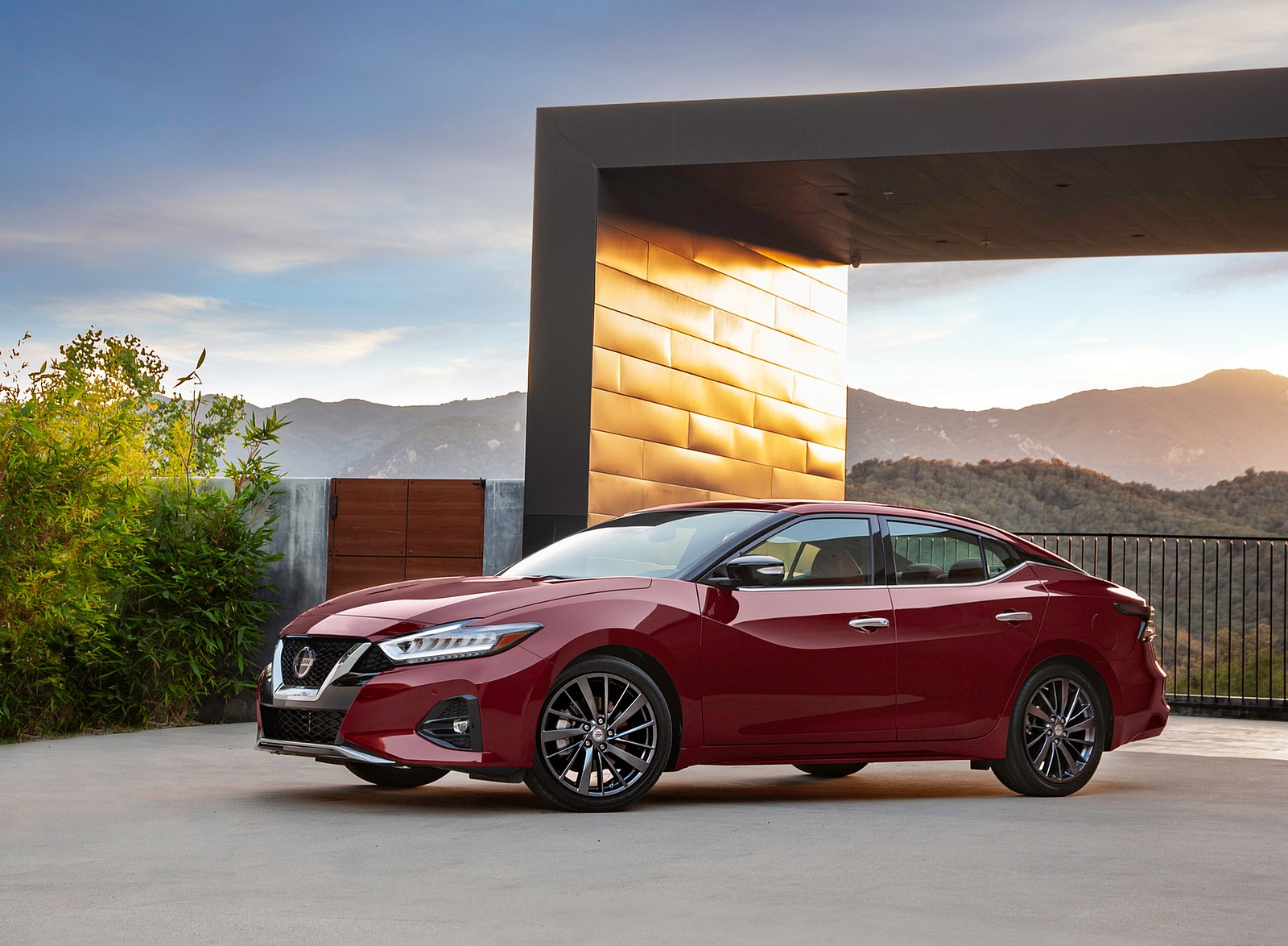 2019 Nissan Maxima Front Three-Quarter Wallpapers (3)