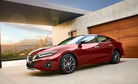 2019 Nissan Maxima Front Three-Quarter Wallpapers 450x275 (7)